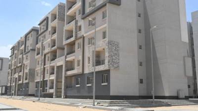 تنفيذ 3972 وحدة سكنية وتطوير المناطق الصناعية بالعاشر من رمضان
