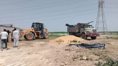 جهاز مدينة برج العرب الجديدة يزيل مخالفات بناء وإشغالات بعدة مناطق