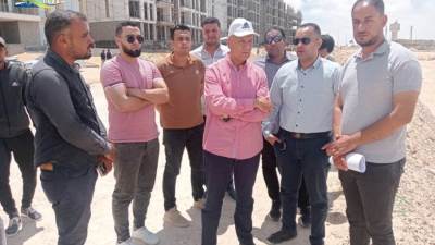 مسئولو "الإسكان" يتابعون المشروعات الجاري تنفيذها بالقرى السياحية