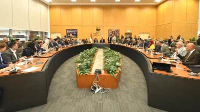 «الشربينى»: التواصل المستمر مع أعضاء البرلمان لحل مطالب دوائرهم