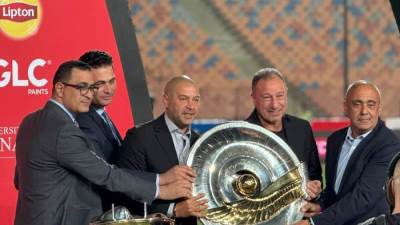 الأهلي يتوج بدوري nile لموسم 2024- 2025.. ومحمود طاهر يُسلم درع البطولة في احتفالية كبرى