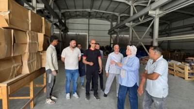 رئيس جهاز القاهرة الجديدة يتفقد مشروعات الإسكان والطرق ومحطة الرفع بالمدينة