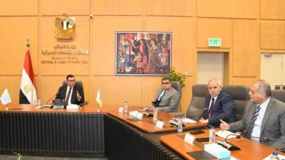 وزير الإسكان يوجه بسرعة الانتهاء من تنفيذ الوحدات المتبقية بالمشروعات السكنية لتسليمها للحاجزين