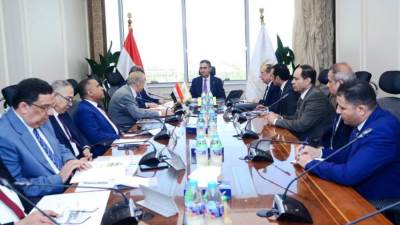 وزير التموين يبحث مع رئيس شركة مطاحن  شمال القاهرة  خطة التطوير ورفع كفاءة التشغيل