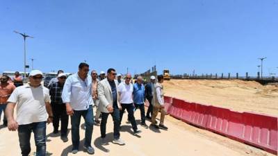 «الشربينى» يوجه بالتعامل بحسم مع شركات المقاولات  المتقاعسة بالعلمين الجديدة