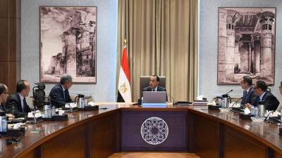 «مدبولى» يستعرض الفرص الاستثمارية بقطاعي السياحة والآثار