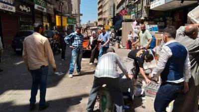 محافظ الدقهلية يتابع حملة لرفع الإشغالات والتعديات بحي غرب المنصورة 