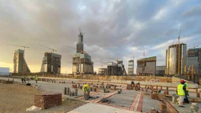 بدء ضخ الغاز الطبيعي بشبكة الأبراج بمنطقة الأعمال المركزية بالعاصمة الإدارية