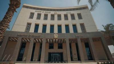 «المالية» توضح تخصيص أرض البحر الأحمر يستهدف تطويرها واستخدامها ضمانة لإصدار صكوك سيادية