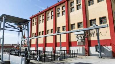 وزير الري يتابع إجراءات الاستلام النهائي لمحطة جنوب بورسعيد الجديدة