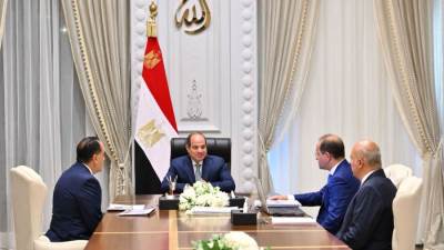 السيسي يوجه باتخاذ الاحتياطات المالية والسلعية في ظل التطورات بالمنطقة