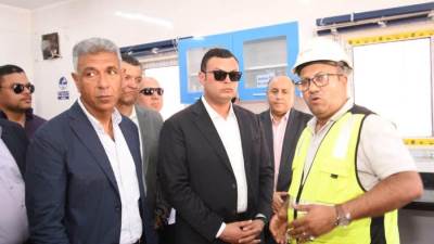 وزير الإسكان ومحافظ القليوبية يتفقدان محطتي مياه نوب طحا وصرف صحي القشيش بشبين القناطر