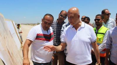 «بهجات» يتفقد المشروعات الجاري تنفيذها بمدينة برج العرب الجديدة