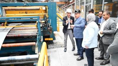 كامل الوزير: ملتزمون بحماية الصناعة الوطنية وترشيد فاتورة الاستيراد