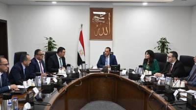 رئيس الوزراء يتابع تقنين أراضي المدن الجديدة وطروحات الإسكان