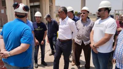 رئيس الجهاز التنفيذي لمشروعات المياه والصرف يتفقد تشغيل وصيانة محطة معالجة الجبل الأصفر