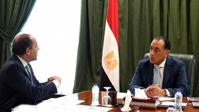 مدبولي يُتابع مع وزير المالية مستحقات المصدرين المتأخرة .. صرف 5 مليارات جنيه لـ2000 شركة الأسبوع المقبل