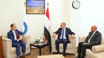 وزير البترول يبحث مع أباتشي الأمريكية خطط التوسع في الصحراء الغربية ويؤكد دعم الشراكة الاستراتيجية