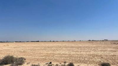 تسليم قطعة أرض بمساحة 350 فدانا بنظام المطور الصناعي بمدينة برج العرب الجديدة