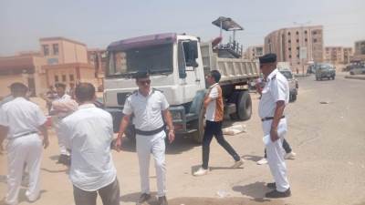 حملة مكبرة لإزالة إشغالات حي الأندلس واسترداد قطع صناعية غير مستغلة بالعاشر