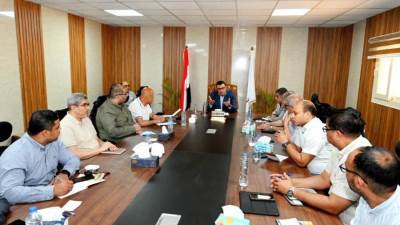 وزير الإسكان يتابع تنفيذ المشروعات التنموية بالساحل الشمالي الغربي