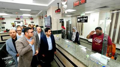 فى ختام جولته .. «الشربينى» يتفقد المركز التكنولوجي بالعبور الجديدة