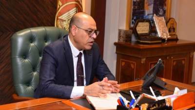 وزير العمل: إيقاف مفتشين وإحالتهما للنيابة بتهمة الرشوة.. ولا تستر على الفساد