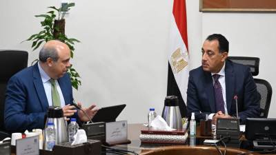 «مدبولى»: مبنى 4 بمطار القاهرة الدولي نقلة نوعية في خدمات الطيران والبنية التحتية