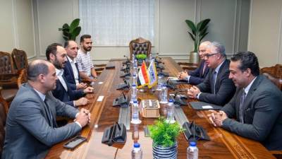 باستثمارات 35 مليون دولار.. «اقتصادية السويس» توقع عقد إنشاء مصنع تركي جديد للمنسوجات بالقنطرة غرب