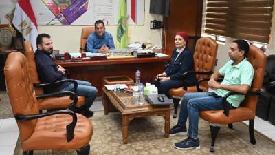 اجتماع مشترك لمتابعة أعمال التنمية والنظافة والتحول الرقمي بمدينة العاشر