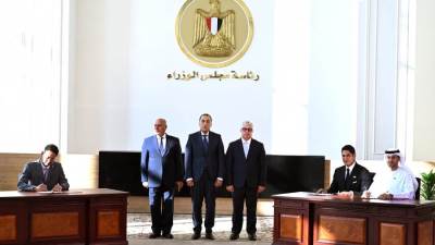 باستثمارات 220 مليون دولار.. إنشاء مجمع صناعي لإنتاج الخلايا والألواح الشمسية وتخزين الطاقة باقتصادية قناة السويس