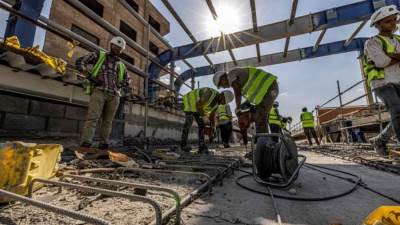 الاتحاد المصري لمقاولي التشييد يدرس فرص إعادة الإعمار بالعراق