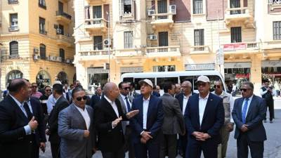 «مدبولى» يتفقد مشروع تحسين الصورة البصرية للقاهرة الخديوية