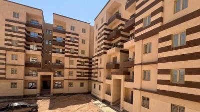 وزير الإسكان يتابع مشروعات "سكن لكل المصريين" و"ديارنا" بعدد من المدن الجديدة