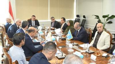   وزير الإسكان يتابع خطط التسويق والتسليم لمشروعات المدن الجديدة ويبحث فرص استثمارية جديدة