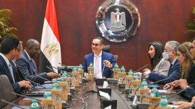 وزير الاستثمار يبحث مع مجموعة البنك الدولي تعزيز التعاون ودعم مناخ الاستثمار في مصر