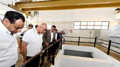 وزير الإسكان يتفقد محطة رفع صرف صحي الخامس شرق بمدينة 6 أكتوبر 