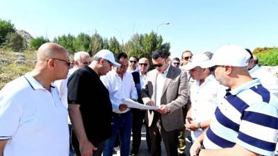 وزير الاسكان يتفقد المحاور والطرق بمدينة الشيخ زايد