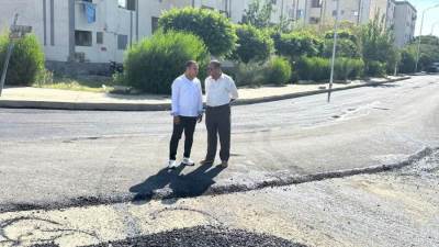 أحمد مكي يشرف على رفع كفاءة أحياء الشيخ زايد وتحسين المظهر الحضاري 