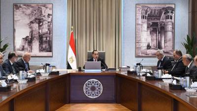 «مدبولى» يوجه بضبط أسعار اللحوم الحمراء  فى الأسواق