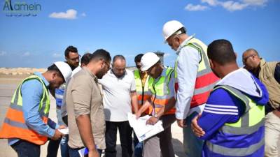 نائب رئيس الجهاز يتفقد مشروع خزانات التكديس بالعلمين الجديدة