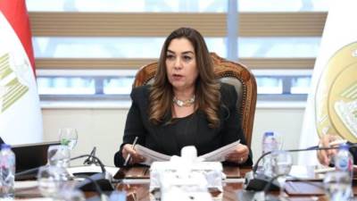 وزيرة التنمية المحلية تتابع مع المحافظين تحديد تعريفة الركوب الجديدة بعد تعديل أسعار الوقود