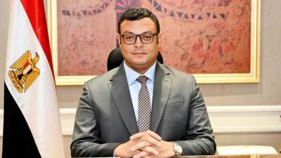 تنفيذًا لتوجيهات وزير الإسكان.. دفع العمل بمشروعات المرافق ومحور التنمية بمدينة سفنكس الجديدة