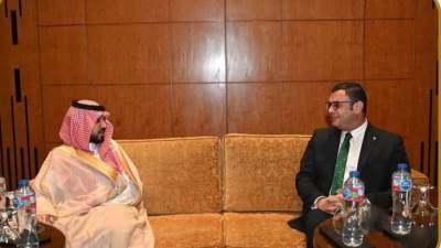 وزير الإسكان يبحث مع وفد سعودي تعزيز التعاون وتبادل الخبرات في التنمية العمرانية