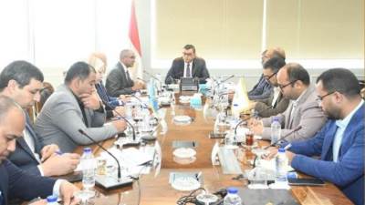 وزير الإسكان يتابع مشروعات المرافق بالمدن الجديدة ويوجه بالتوسع في العدادات الذكية