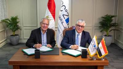 باستثمارات تتخطى 75 مليون دولار... توقيع عقود 3 مشروعات جديدة بالقنطرة غرب الصناعية