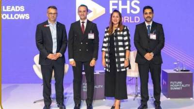 وفد وزارة الإسكان و«سيتي إيدج» يروّجان للفرص الاستثمارية خلال مشاركتهما في قمة الضيافة العالمية بدبي