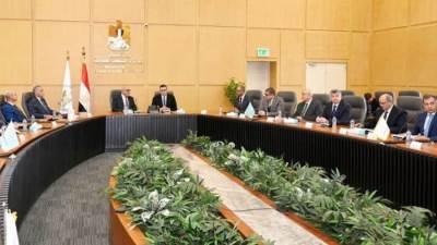 وزير الإسكان ورئيس الهيئة العربية للتصنيع يتابعان تنفيذ مشروعات «حياة كريمة»