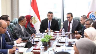 وزيرا الصحة والإسكان يوقعان مذكرة تفاهم لتطوير المنشآت الصحية بالمدن الجديدة