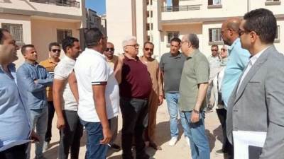  وفد من «الإسكان» يزور محافظة البحر الأحمر لتقديم الدعم الفني ومتابعة المشروعات